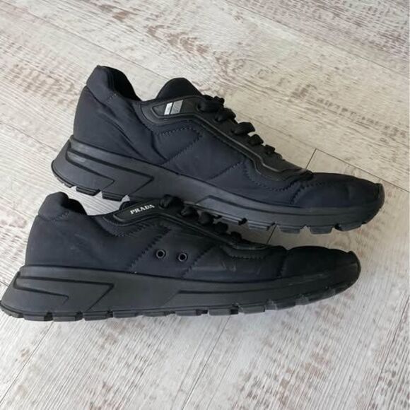 Men’s Prada Black Nylon Gabardine Logo Sneakers NIB 4E3382 Size 10.5 main image 6